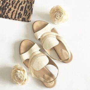 Chloe Ivory Tan Snakeskin Leather Strappy Flat Slingback Sandal Goatskin 40 9